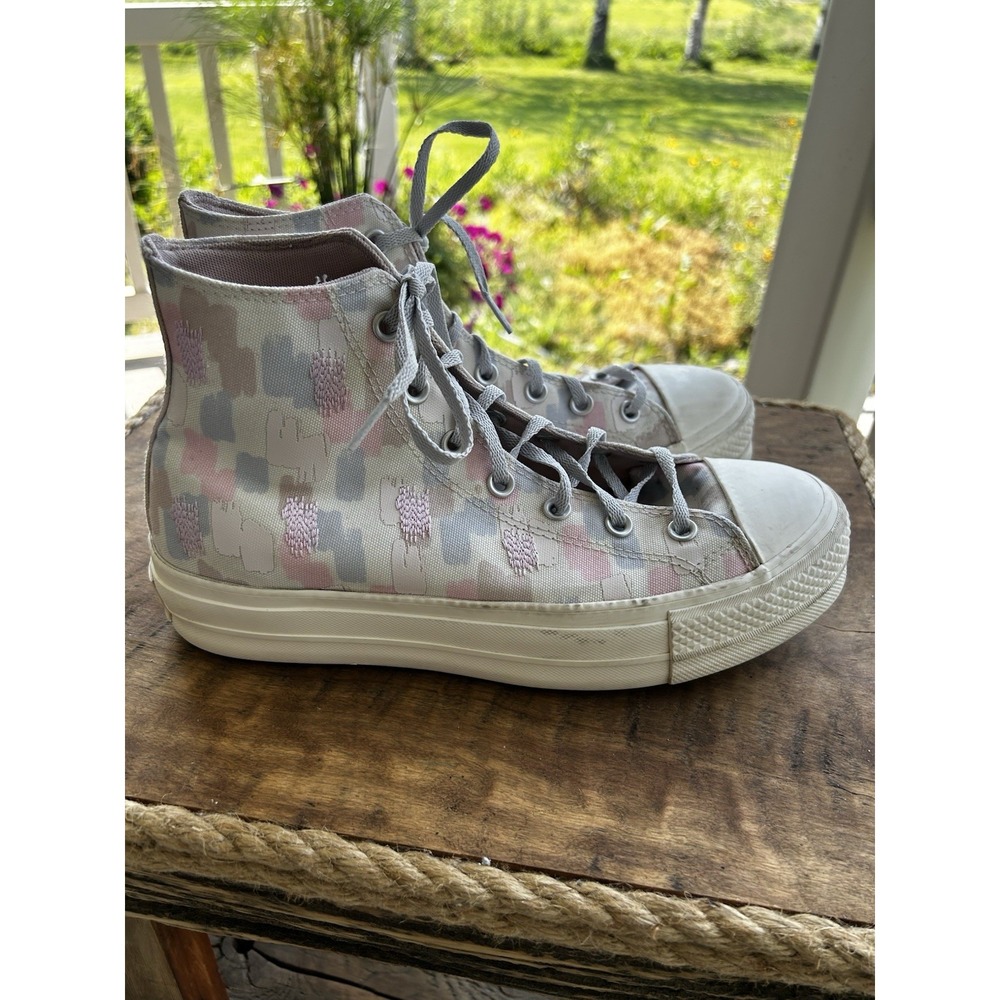 Converse Chuck Taylor All Star Hi Womens 10 Gray Pink Camo High Top Sneakers